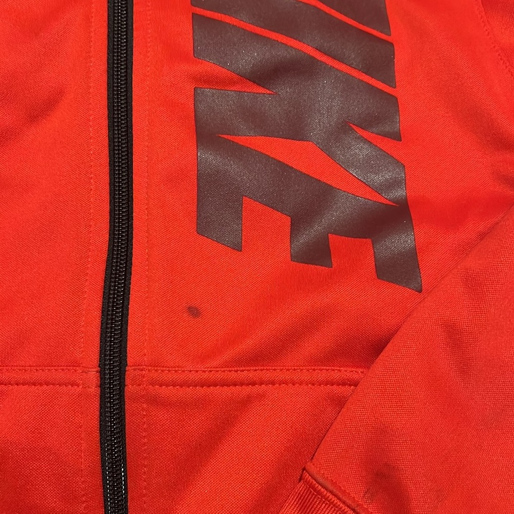 Red Nike jacket - Picture 2 of 2